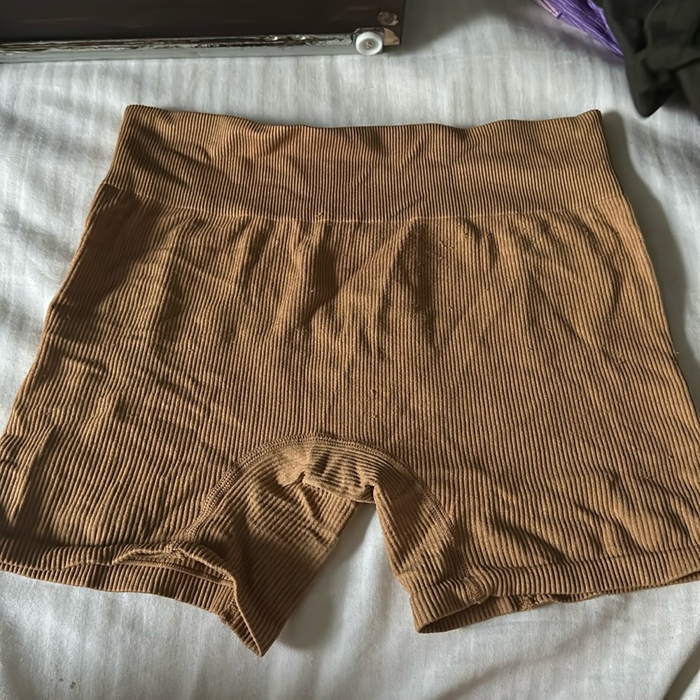 tan spandex shorts sporty